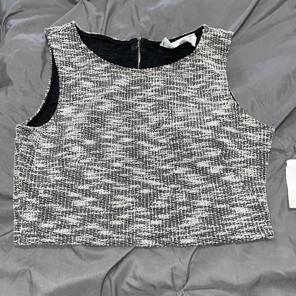 Brand new zipper back crop top